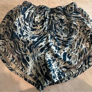 Nike Women's Navy and White Swirl Print Running Shorts